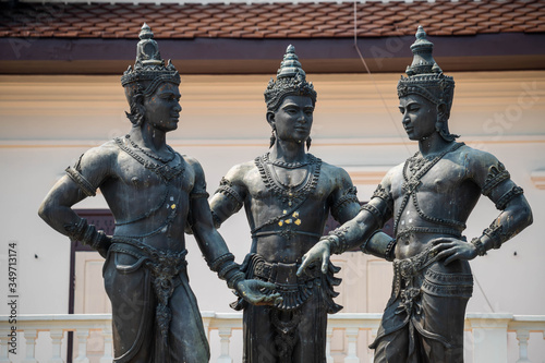 Fototapet The Three Kings Monument Is the royal monument of the 3 Thai kings who built Wiang Chiang Mai, namely Phaya Mangrai, Phaya Ngam Muang and King Ramkhamhaeng the Great