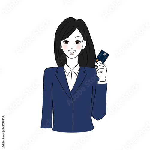 キャッシュカードを持つ制服を着た女性