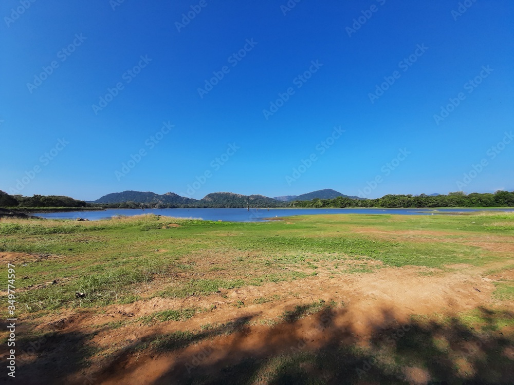 Obraz premium Lake with Sky