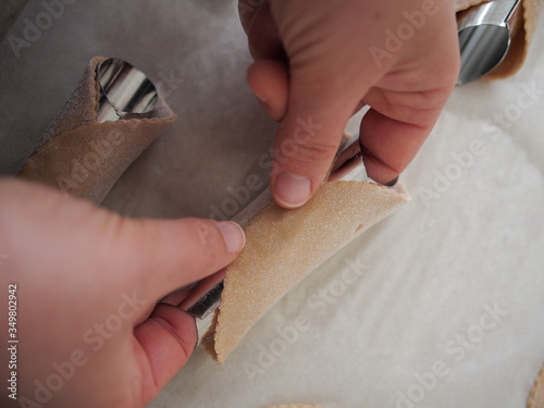 preparazione di cannoli siciliani photo