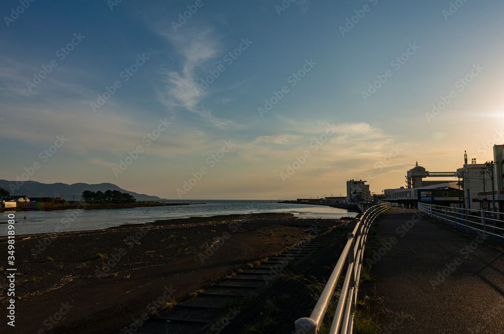 夕方の狩野川河口とびゅうお