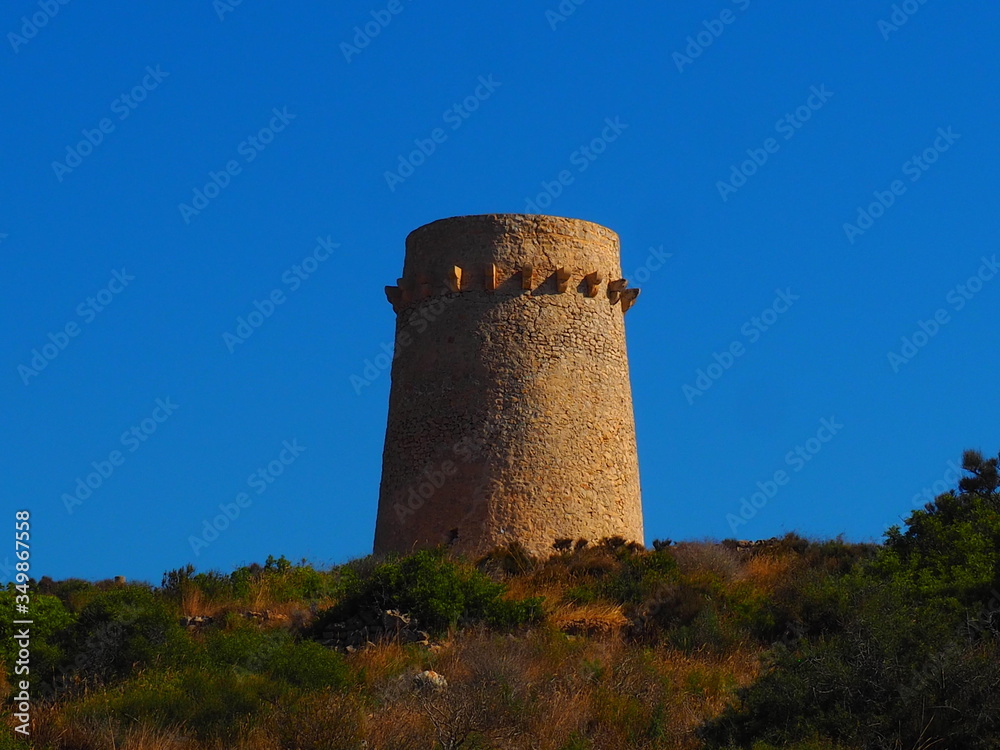 Torre de vigilancia en la costa de Jávea Moraira Benitachel Cap D'Or
