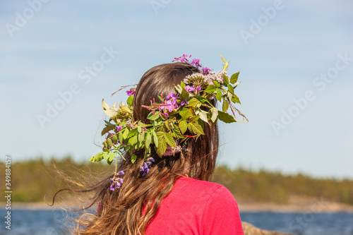 Blumenkranz zu Mittsommer in Schweden