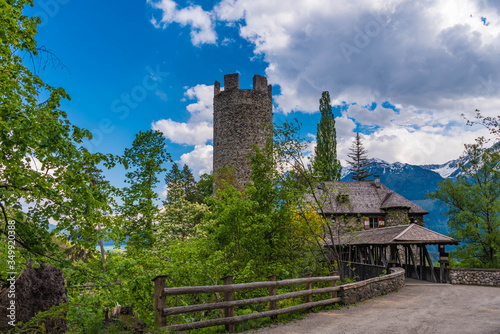Schloss Klamm bei Finsterfiecht Tirol photo