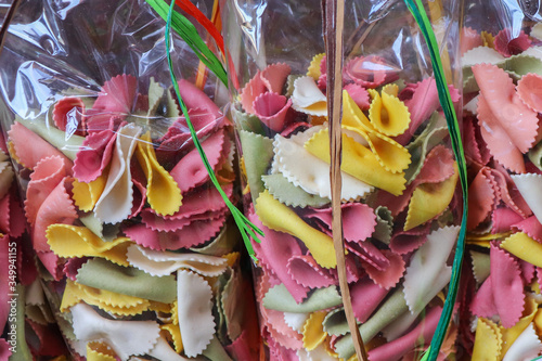 Pâtes italiennes colorées photo