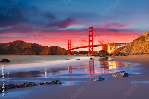 Golden Gate Bridge at dusk, Sun Francisco