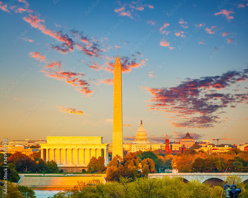 Lincoln memorial, Washington monument and Capitol in Washington DC at sunset