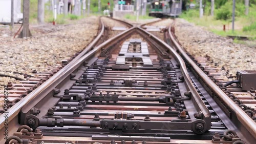 可動中の線路の分岐器　（手持ち）