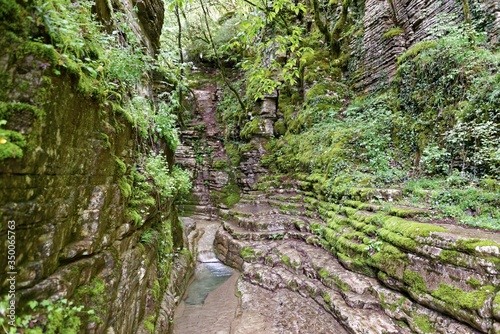 Griechenland - Zagori - Papingo Rock Pools photo