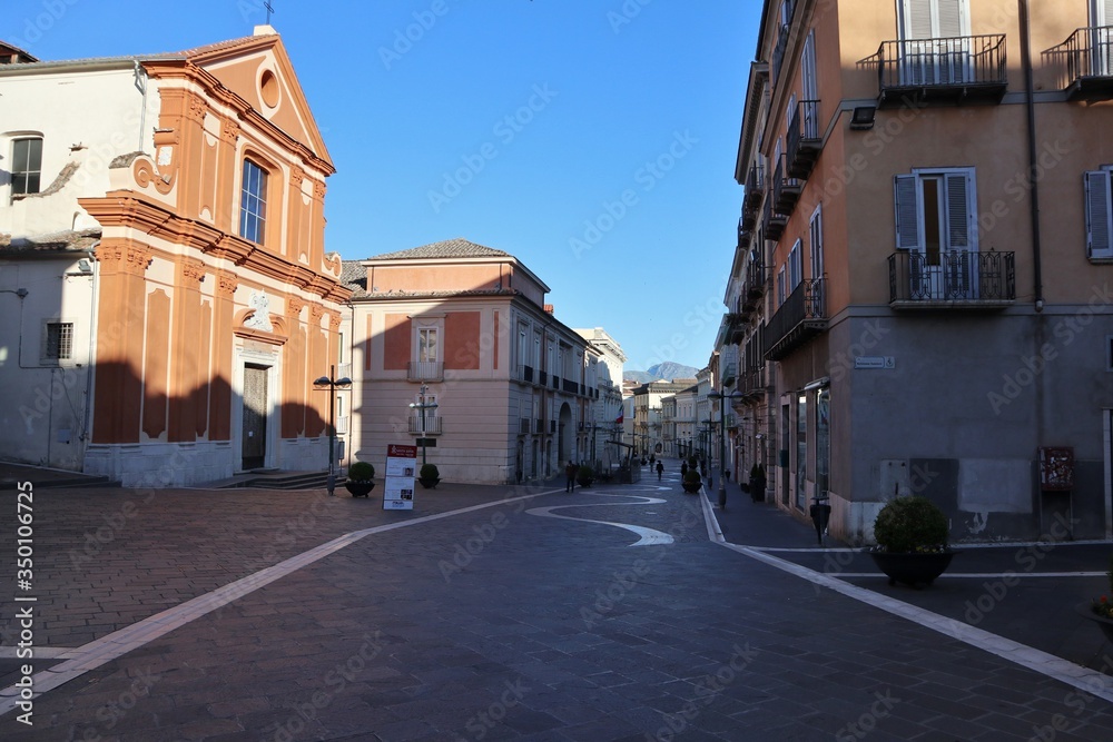 Benevento - Scorcio di Corso Garibaldi la mattina presto