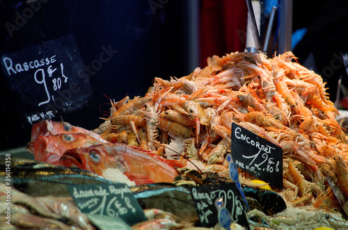 French seafood market stall