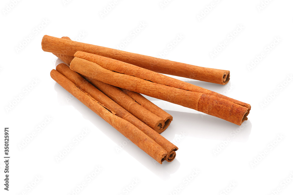 Cinnamonsticks,cinnamon sticks isolated on white background Cinnamonsticks,cinnamon sticks isolated on white background