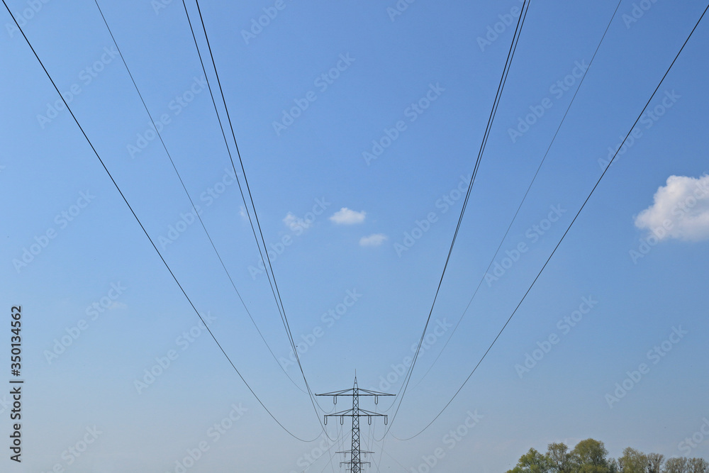 Strom-Leitungen