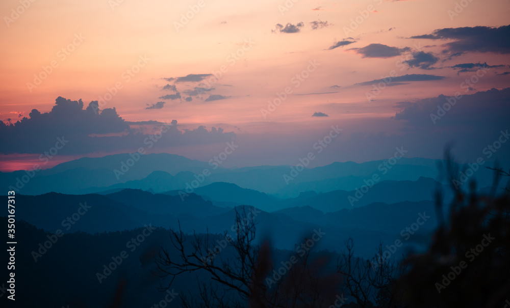 Fototapeta premium Sunset-Mountain in the evening Mountains and evening nature