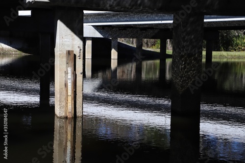 Concrete bridge columns with water level indicator