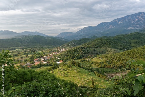 Fototapeta Naklejka Na Ścianę i Meble -  Griechenland - Region Epirus - Neraida - Abendstimmung