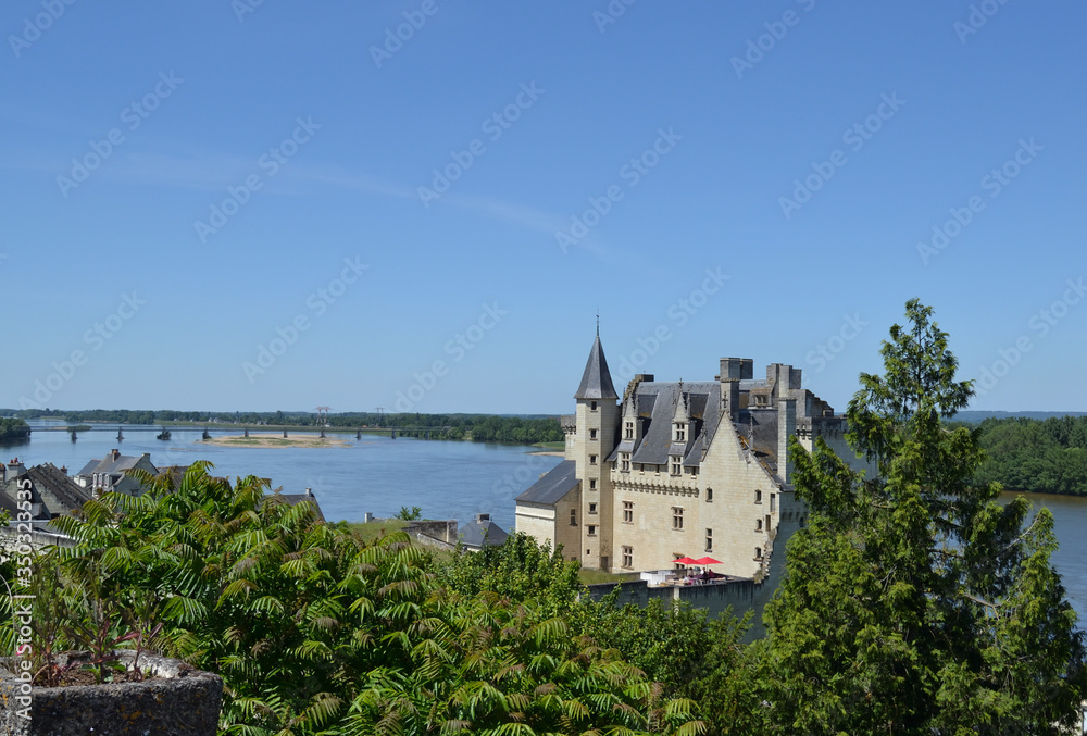 Château de Montsoreau et Loire