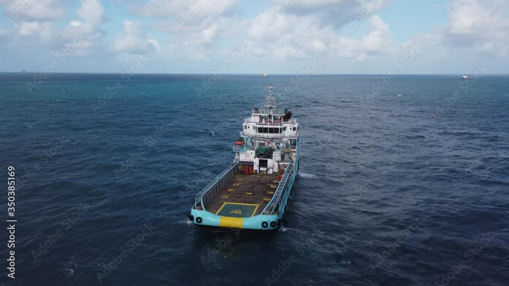 Offshore Supply Vessel For Oil Drilling Rig in The Middle of Ocean
Offshore Supply Vessel For Oil Drilling Rig in The Middle of Ocean