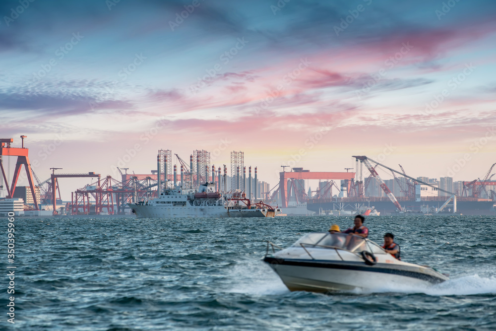 Naklejka premium Qingdao port terminal container warehouse..