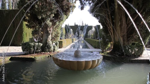 fountain in alhambra granada