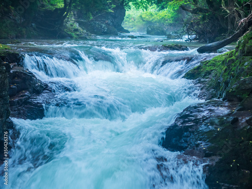 伏伸の滝　秋田県