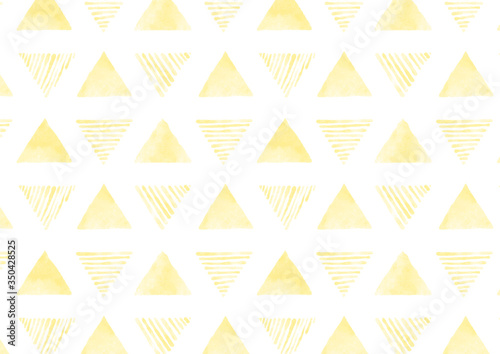 三角_パターン_黄色_水彩