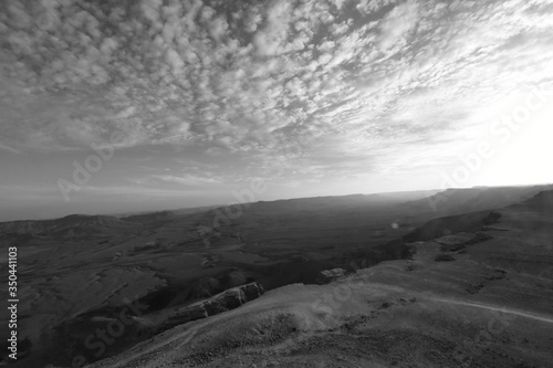 中東随一の自然・風景　ネゲブ砂漠（イスラエル）