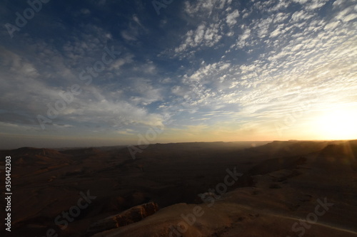中東随一の自然・風景　ネゲブ砂漠（イスラエル） © 徹太郎 酒井