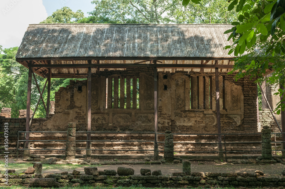 Old city of worship place landmarks, history park of Si-Satchanalai, Sukhothai province, Thailand. Old city of worship place landmarks, history park of Si-Satchanalai, Sukhothai province, Thailand.