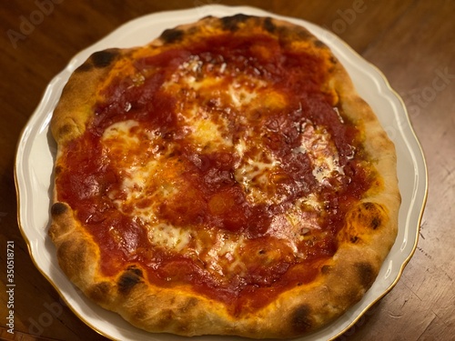 Pizza fatta in casa