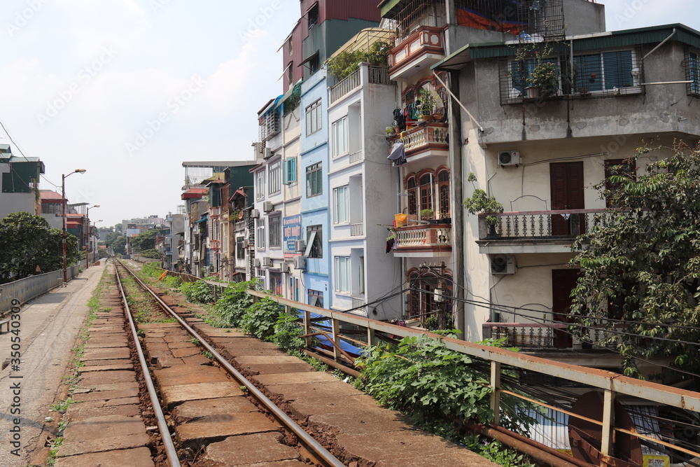 Voie ferrée à Hanoï, Vietnam	