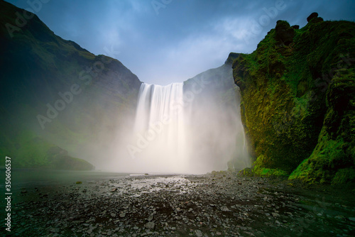 Fototapeta Naklejka Na Ścianę i Meble -  Skogafoss, Katla Geopark, South Coast of Iceland.  Skógafoss  Wasserfall in Island