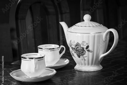 Black and White rose print tea pot and cups