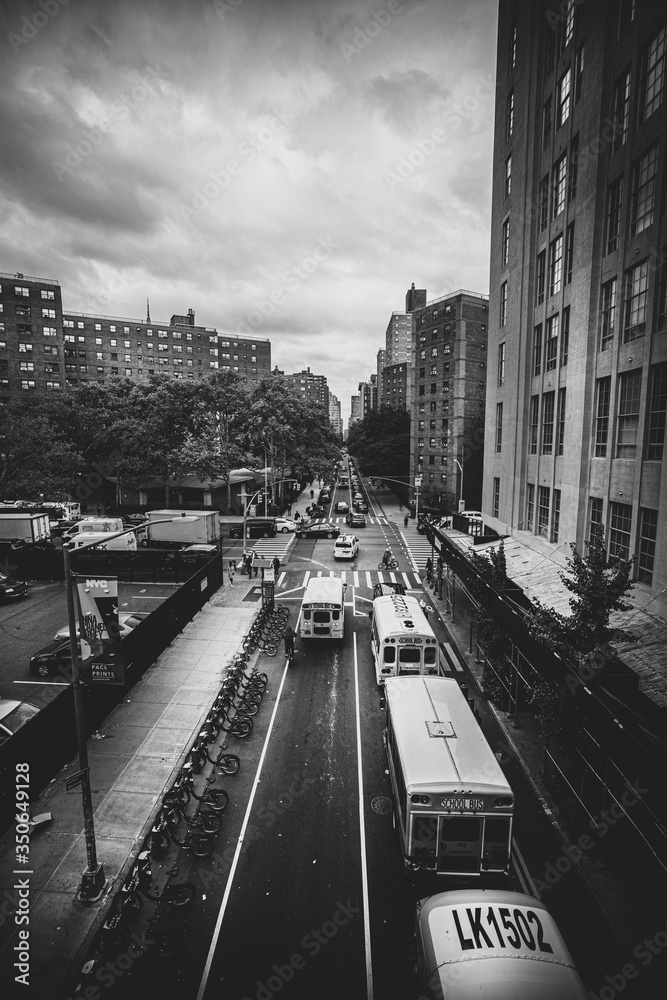 New York, Manhattan, Brücke, Autos, Gebäude.