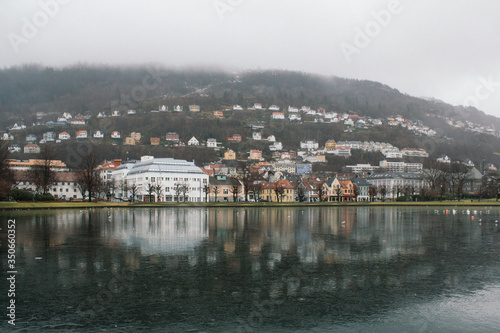 Canvas Print View of the city over the lake Oslo