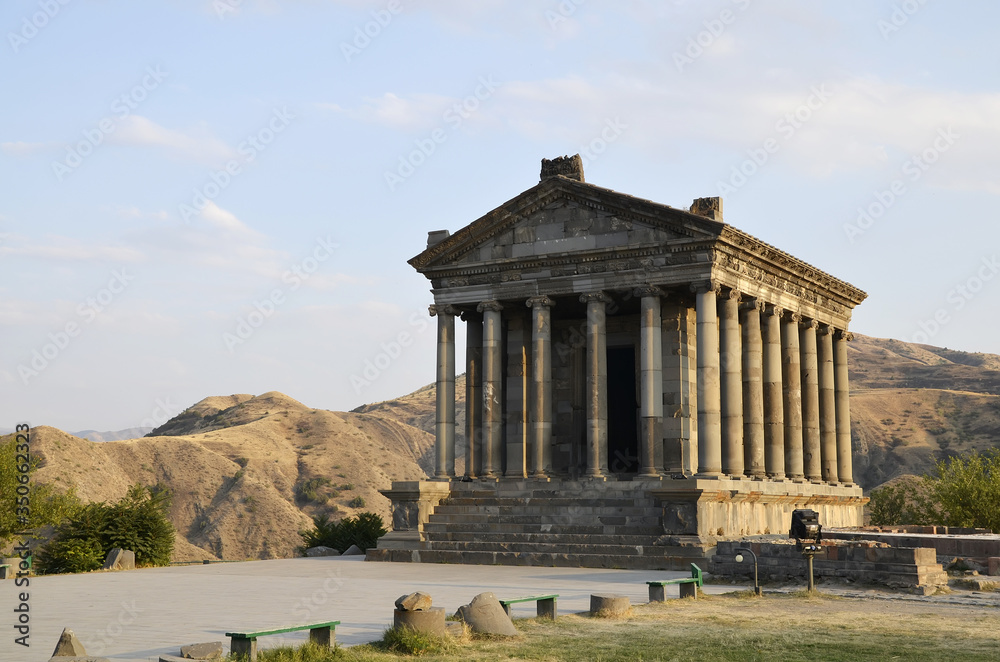Obraz premium Garni temple