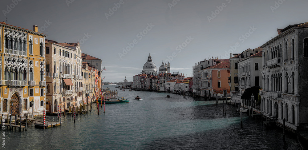Venezia redendore da ponte dell'accademia
Tintoretto's mood