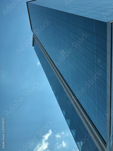 Fotografi Perspective of a blue building