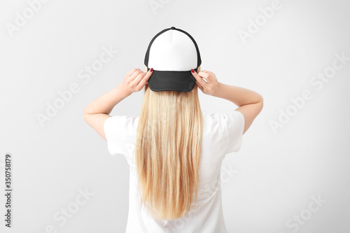 Beautiful young woman in st...