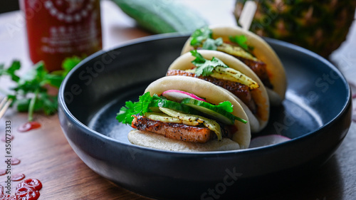 Pork Belly Steam-bun 