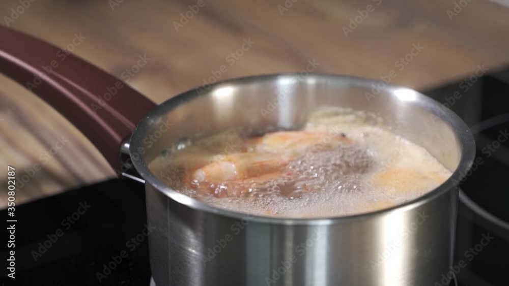 Large king prawns boiled in boiling water Large king prawns boiled in boiling water