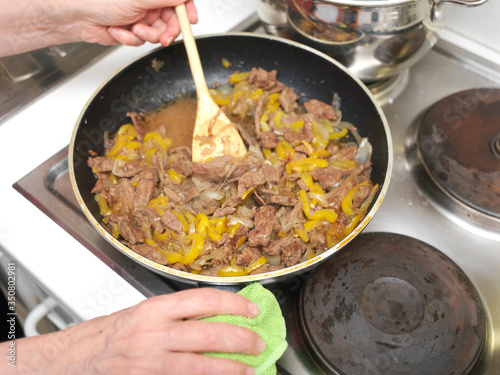 Cooking meat and vegetables