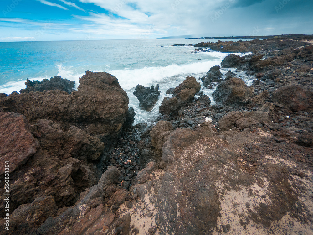 Volcanic shoreline of La Perouse Bay Volcanic shoreline of La Perouse Bay