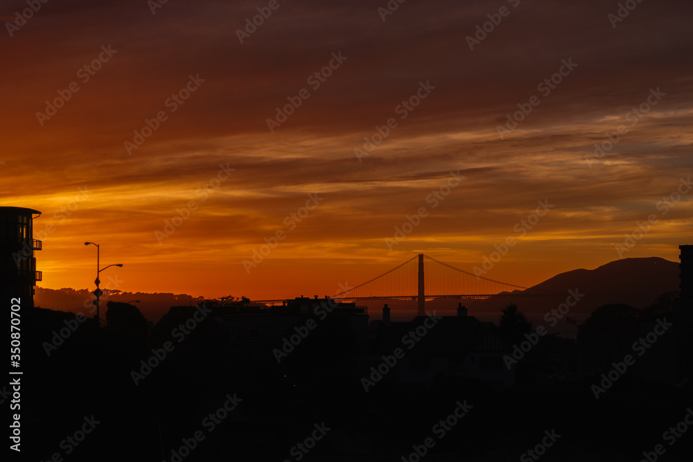Obraz premium Oakland Bay bridge at sunset in San Francisco