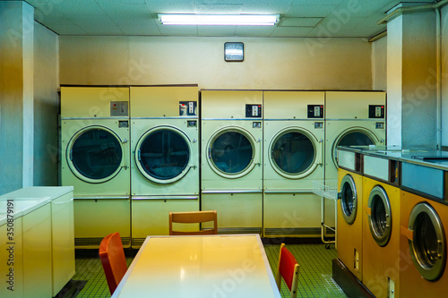 Canvas Print A lot of washing machines in the room