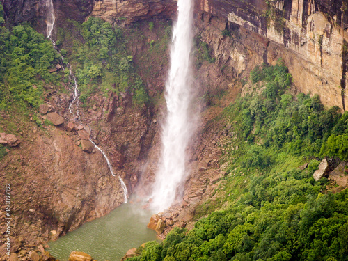 Nohkalikai Falls is the tallest plunge waterfall in India. Its height is 1115 feet.