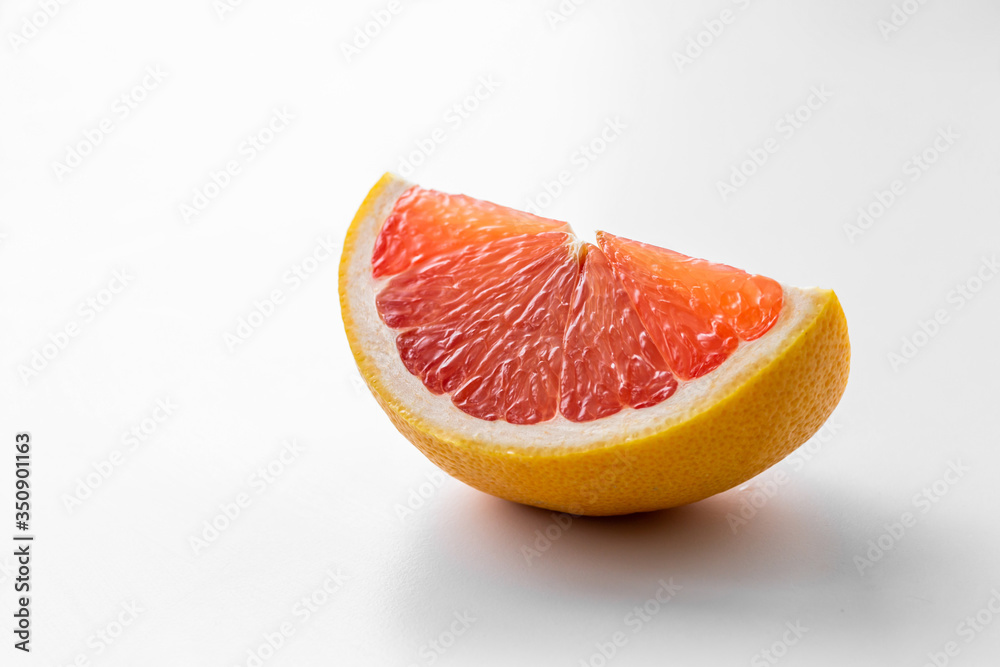Grapefruit_białe_tło
