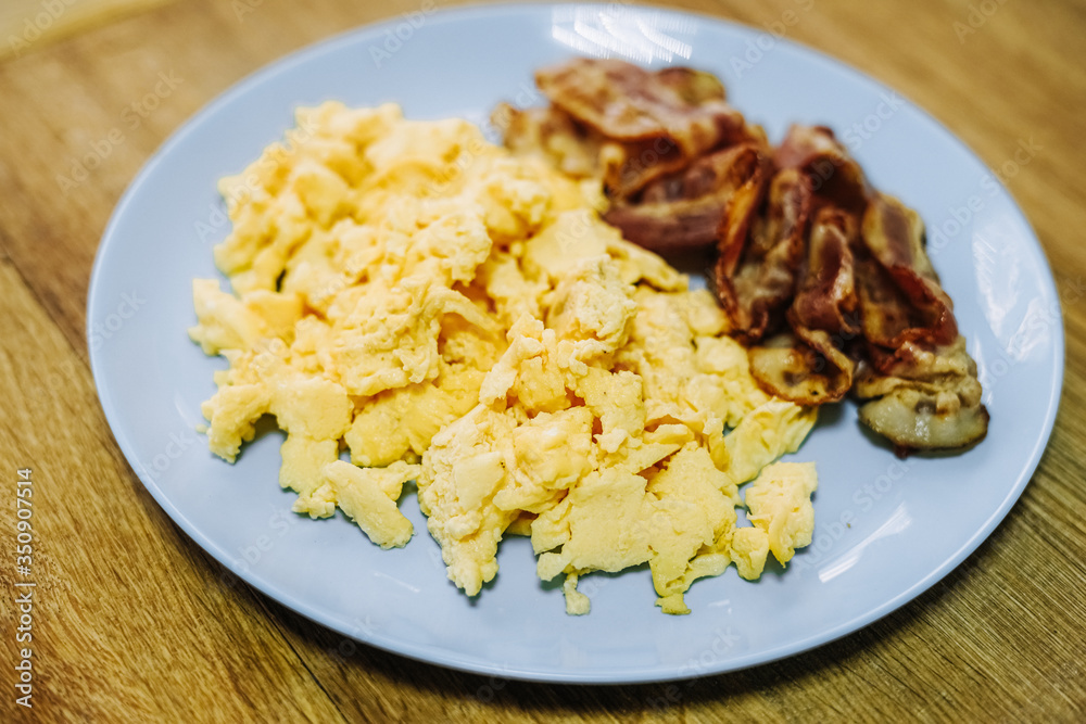 scramble egg for breakfast