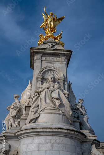 Statue outside Buckingham Palace, London England. © david