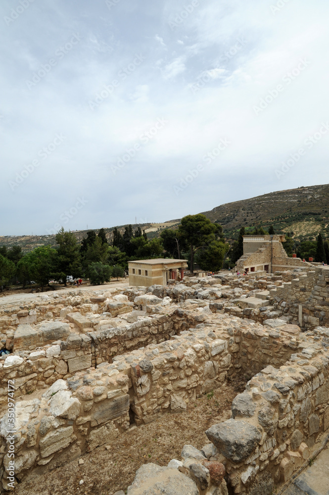 Les magasins de l'ouest du palais de Knossos en CrètC